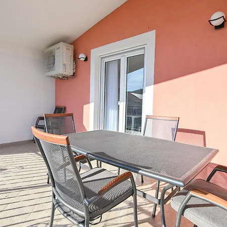 Apartment Vuletic Trogir